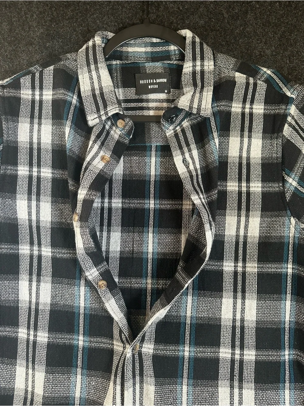 Hudson & Barrow Men's Medium Black Plaid Short Sleeve Button Up Shirt